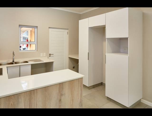 3 BEDROOM APARTMENT FOR SALE IN BALLITO CENTRAL
